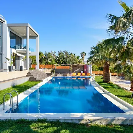 Villa Adorno Luxury Chorafakia