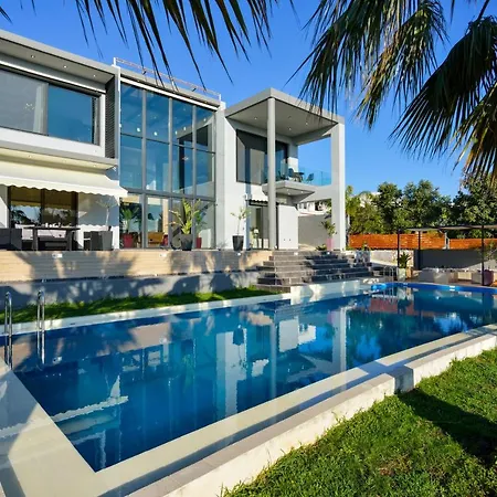 Adorno Luxury *